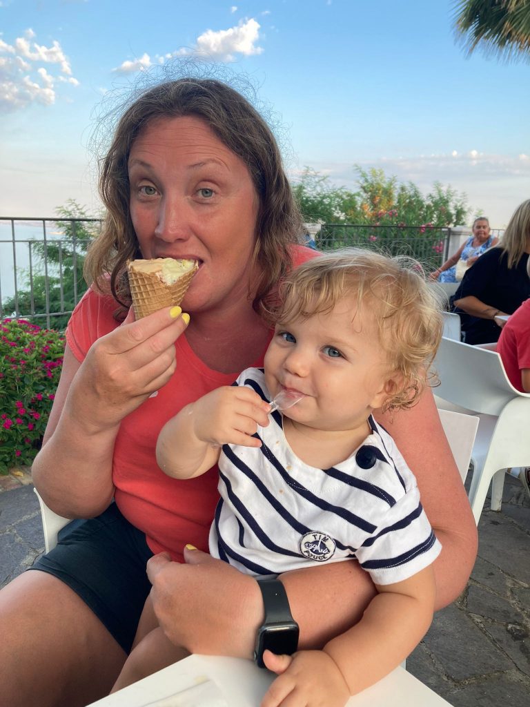 Lara Hoopsy founder with her niece Lara eating ice cream in Italy